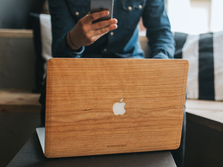 Woodcessories EcoSkin Cherry - MacBook Air 13