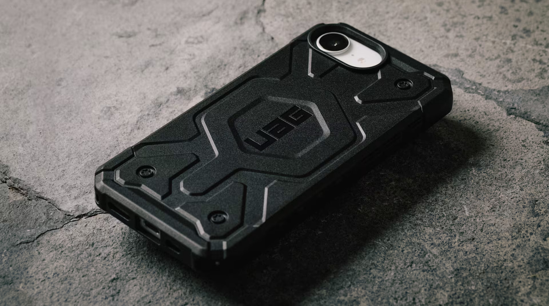 Sterk iPhone 17e hoesje van UAG