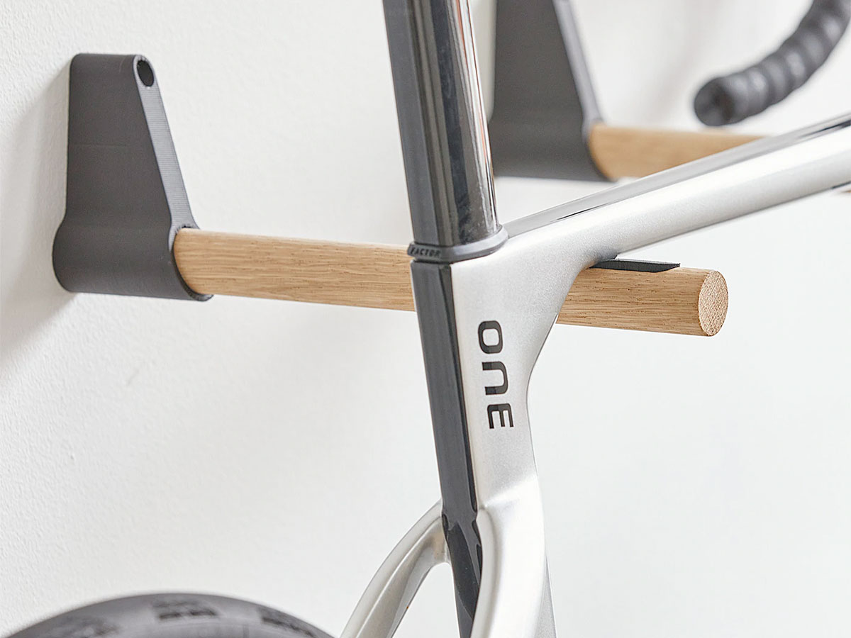 Onvoorziene omstandigheden Het is de bedoeling dat gans Tons Bike Wall Mount Beech | Houten Fiets Ophangsysteem