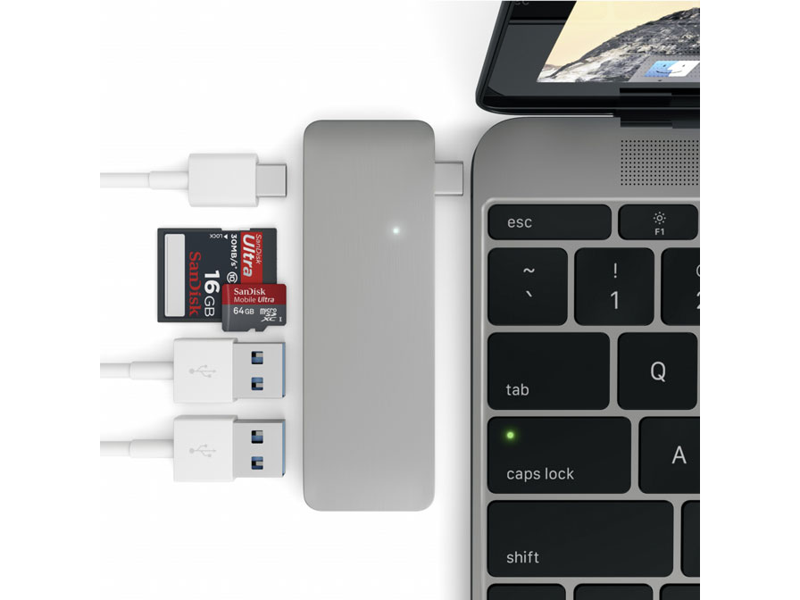 Satechi USB-C Compact Multi-Port Adapter - USB 3.0 & SD
