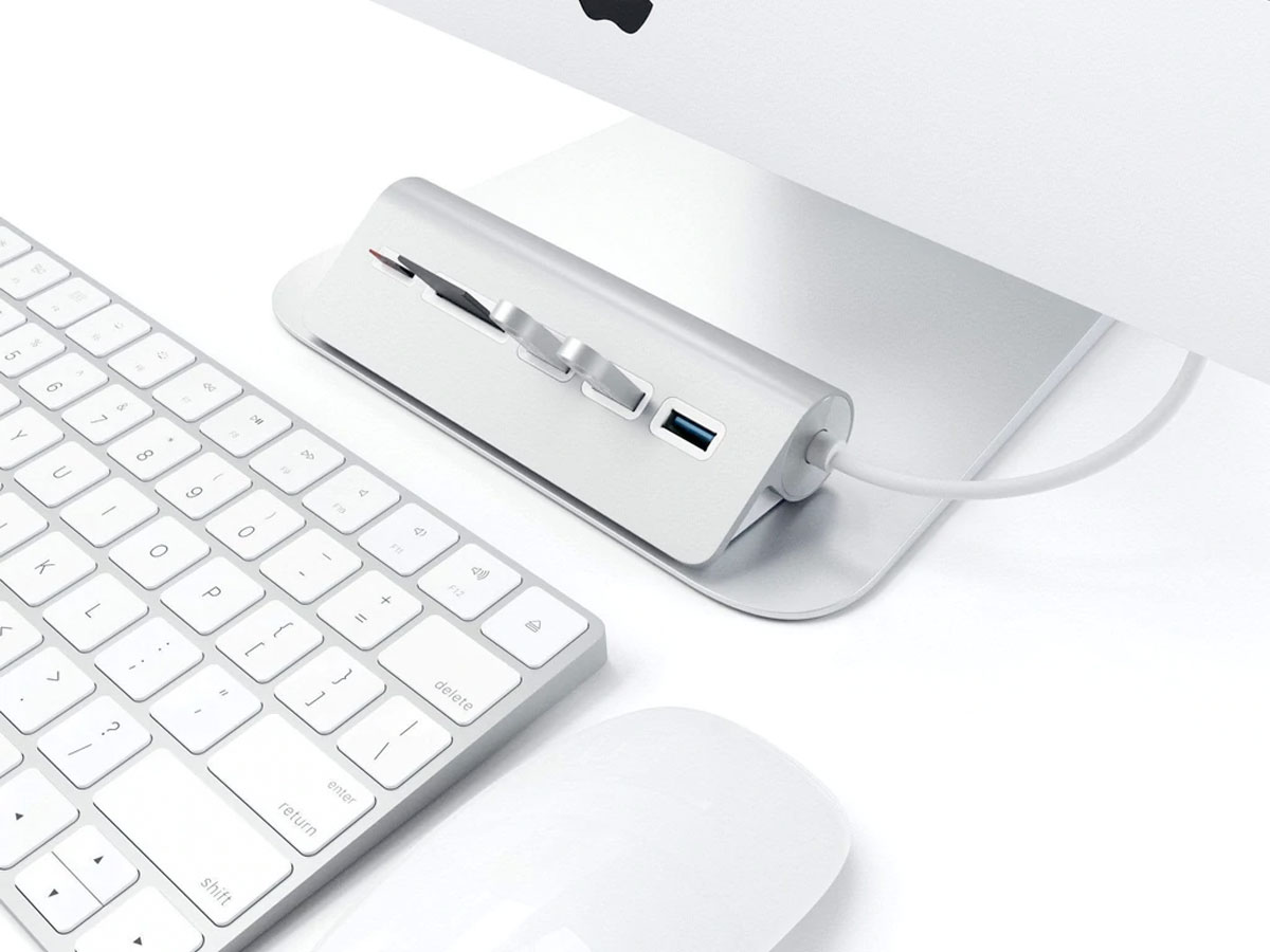Satechi Aluminium USB-A Hub en Kaartlezer - Zilver