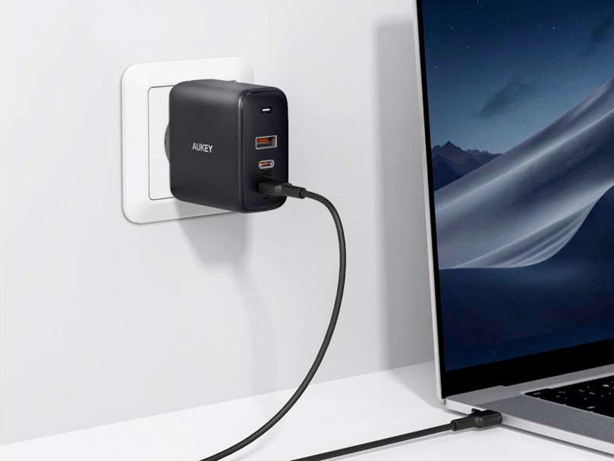 Aukey PA-B6S Dual USB-C + USB Oplader (90W)