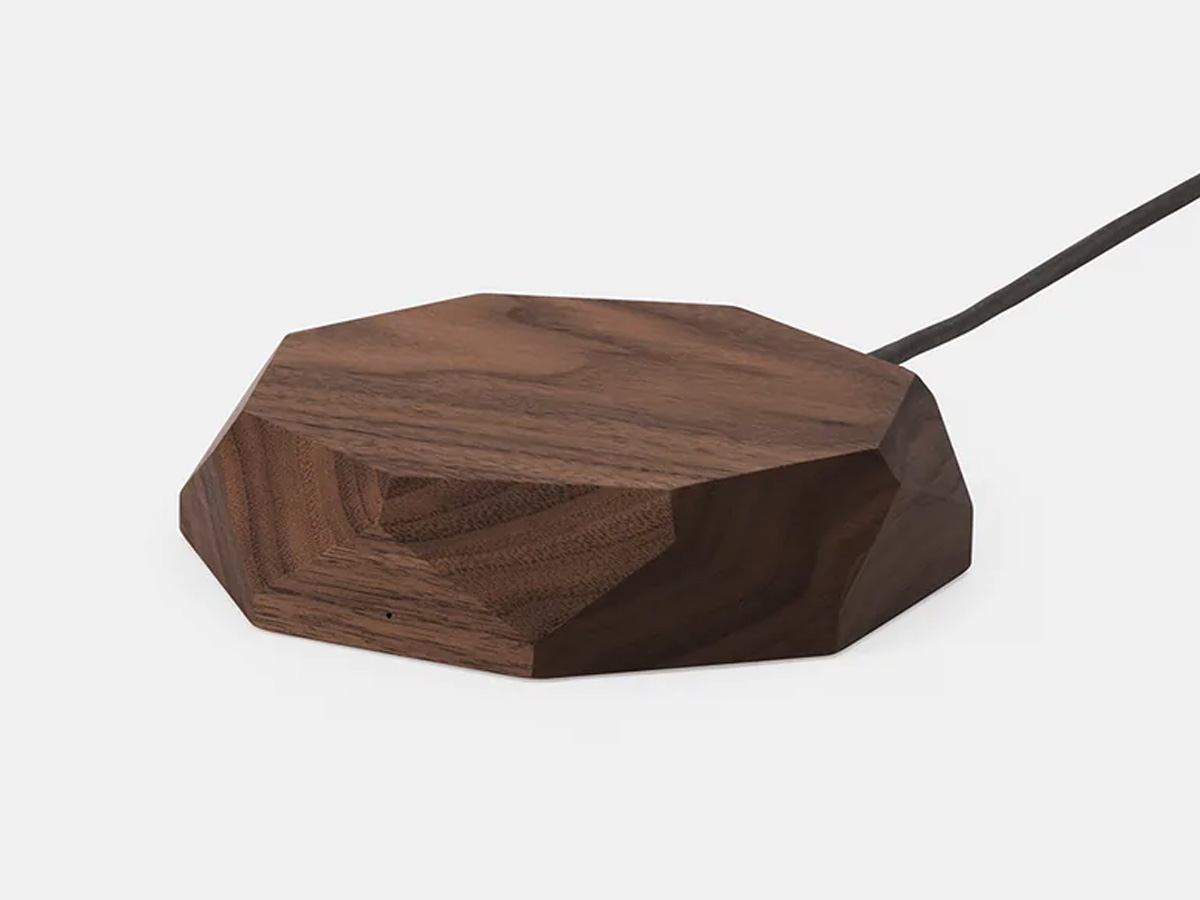 Oakywood Geometric Charging Pad Walnut - Draadloze Oplader van Hout