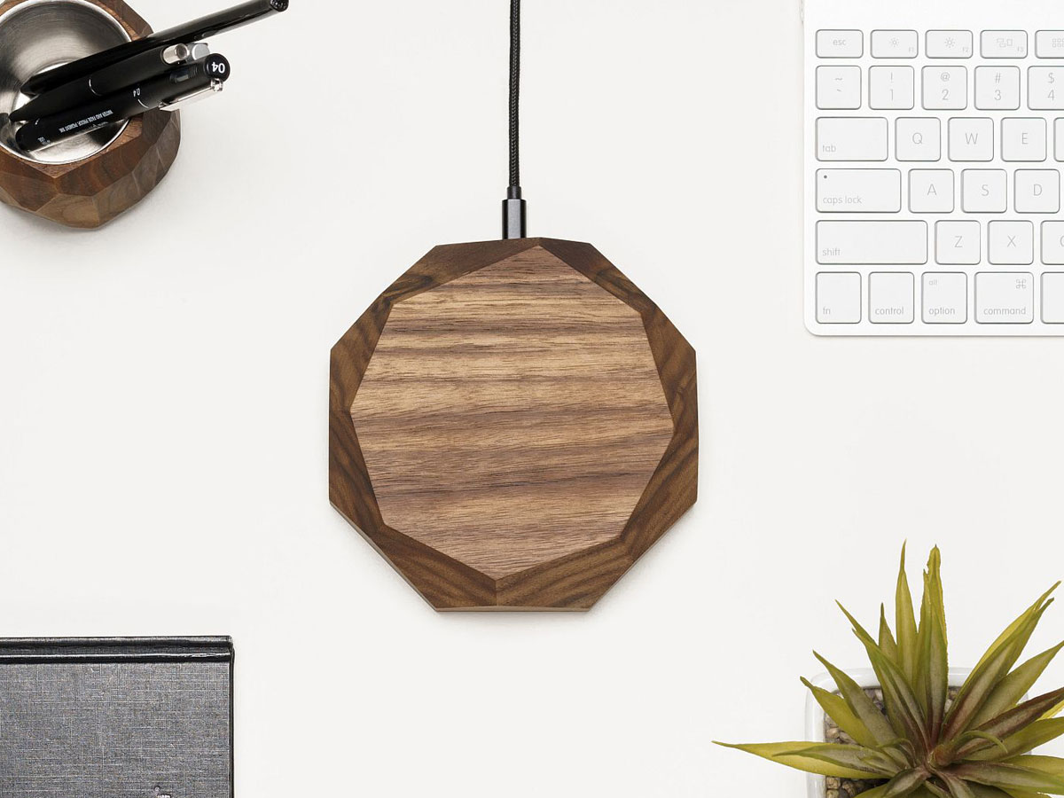 Oakywood Geometric Charging Pad Walnut - Draadloze Oplader van Hout