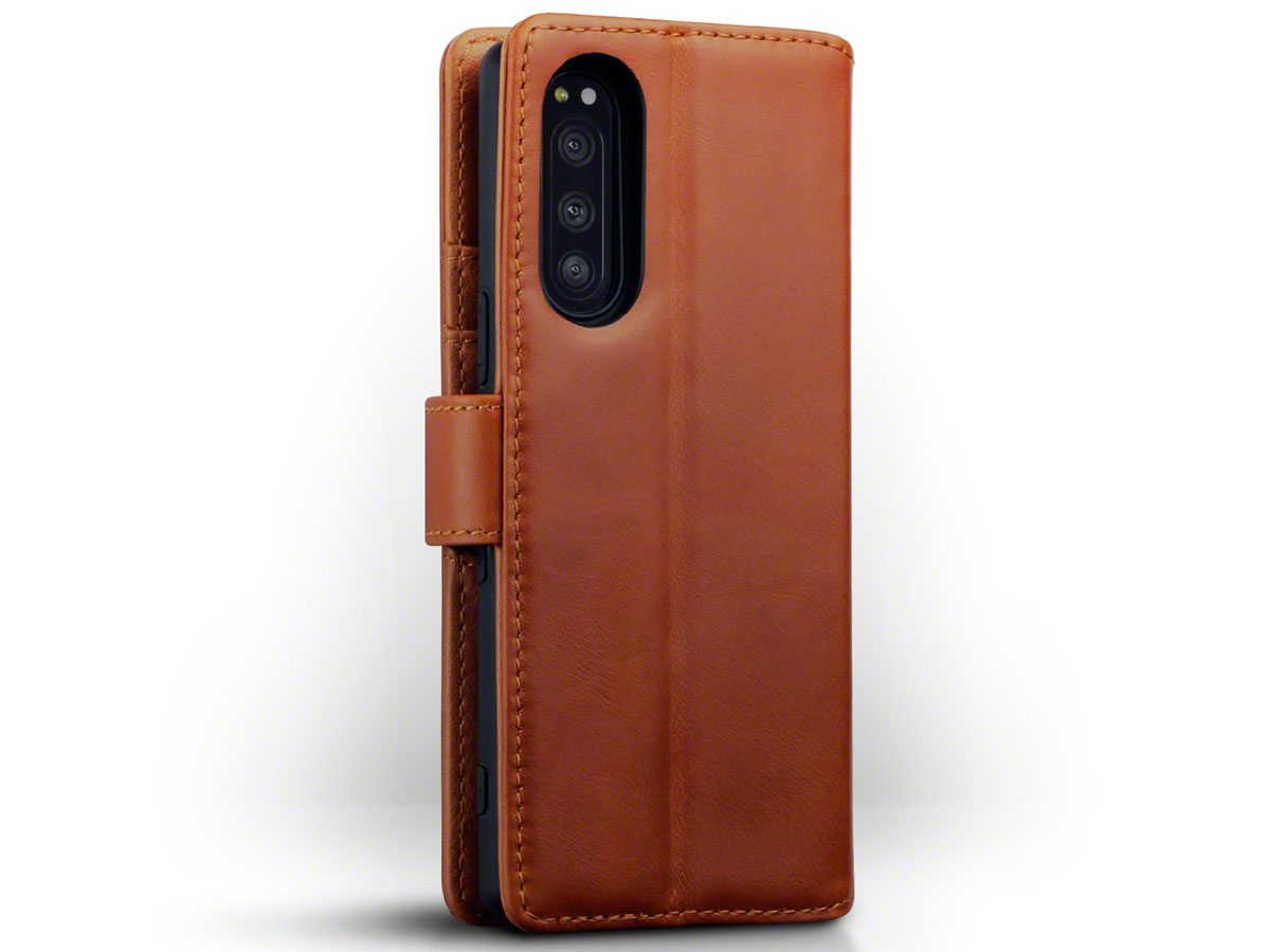 CaseBoutique Leather Wallet Case Cognac - Sony Xperia 5 hoesje