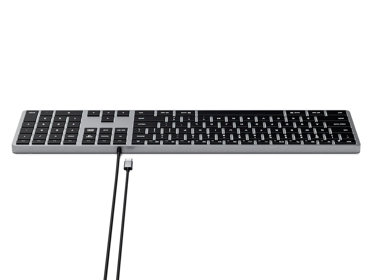 Satechi Slim W3 Wired Backlit Keyboard - QWERTY