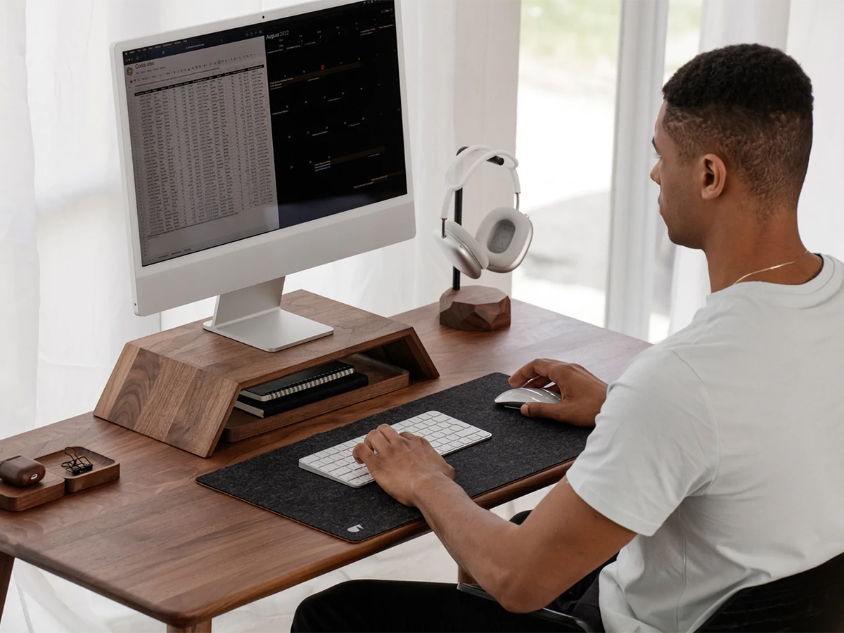 Oakywood Monitor Stand Walnut - Houten iMac Beeldschermverhoger