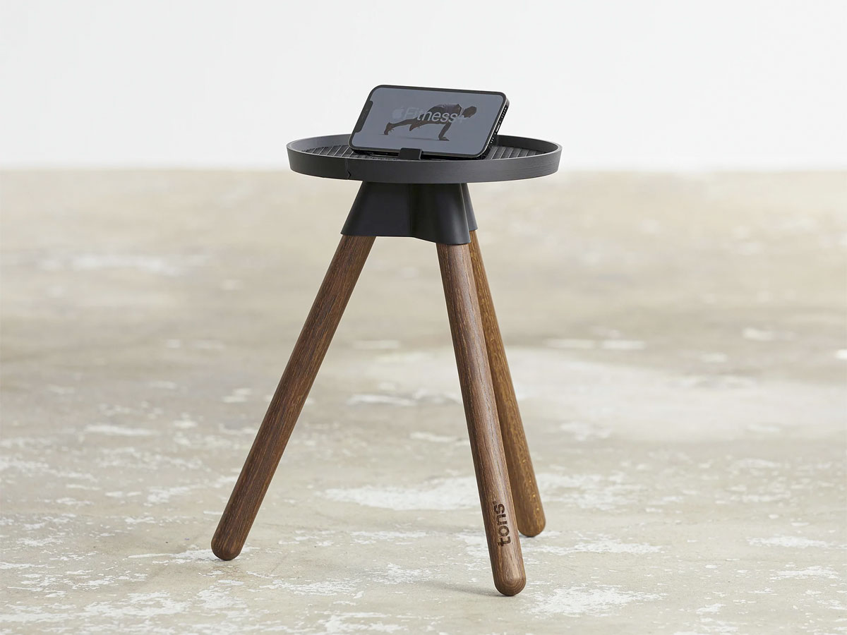 Tons Fitness Table Smoked Oak - Smartphone Stand voor Fitness Apps