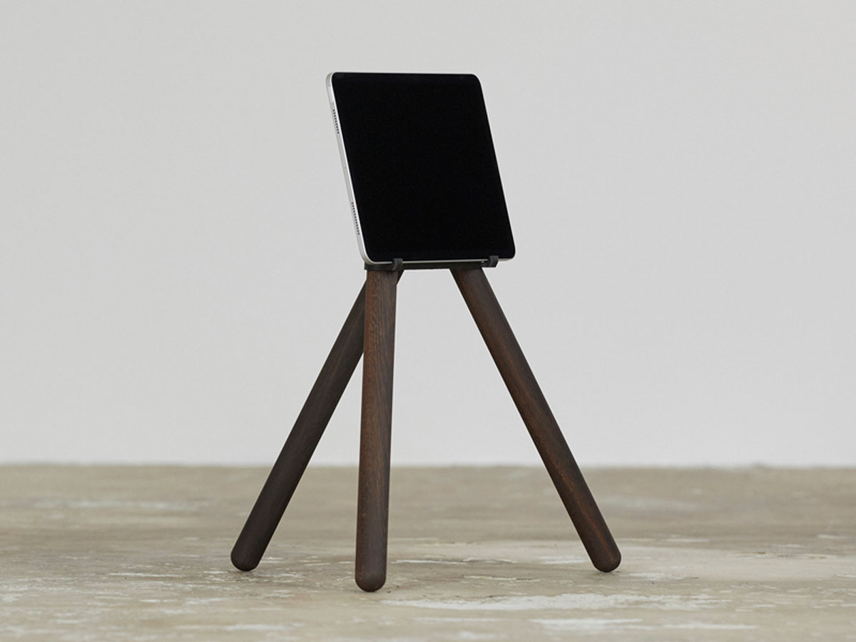 Tons iPad Core Stand Smoked Oak - Tablet Stand voor Fitness Apps