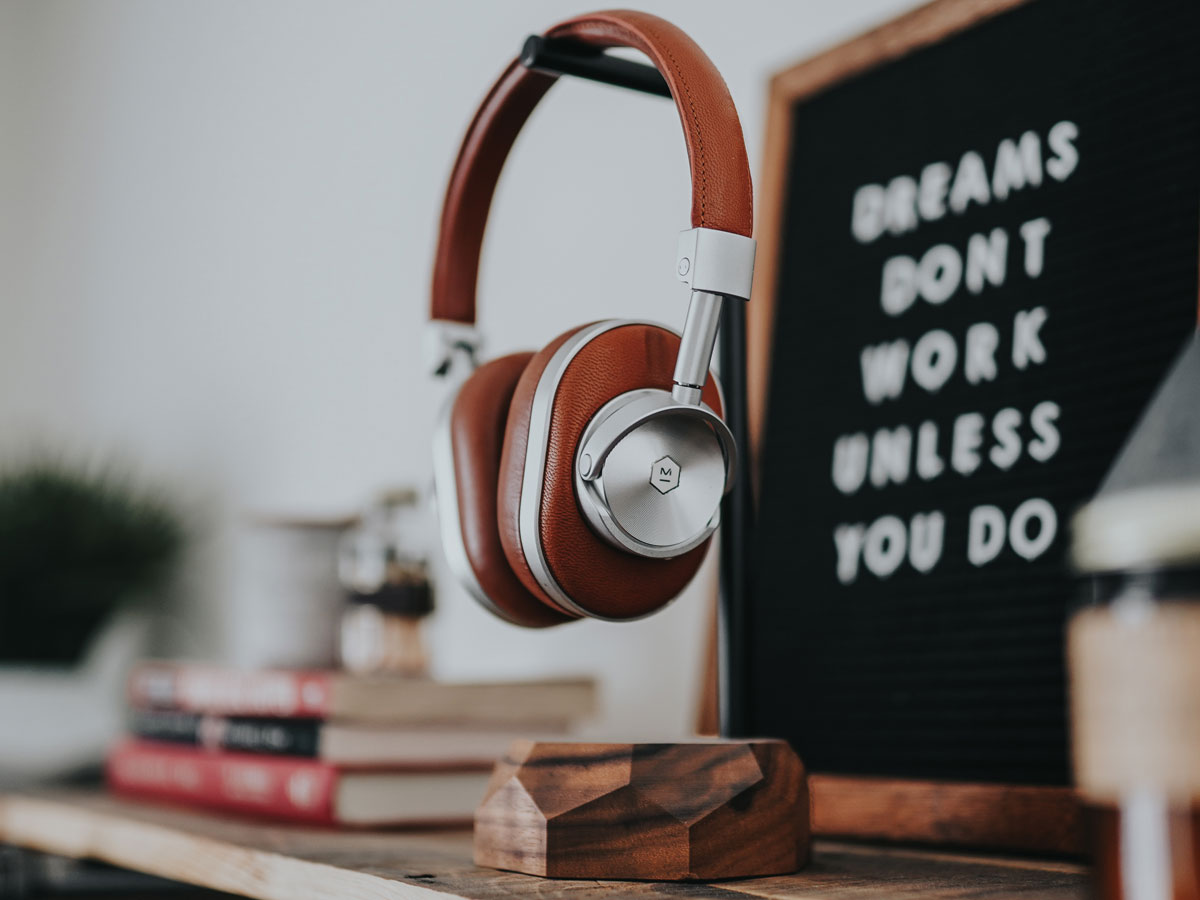 Oakywood Headphone Stand Walnut - Houten Koptelefoon Standaard