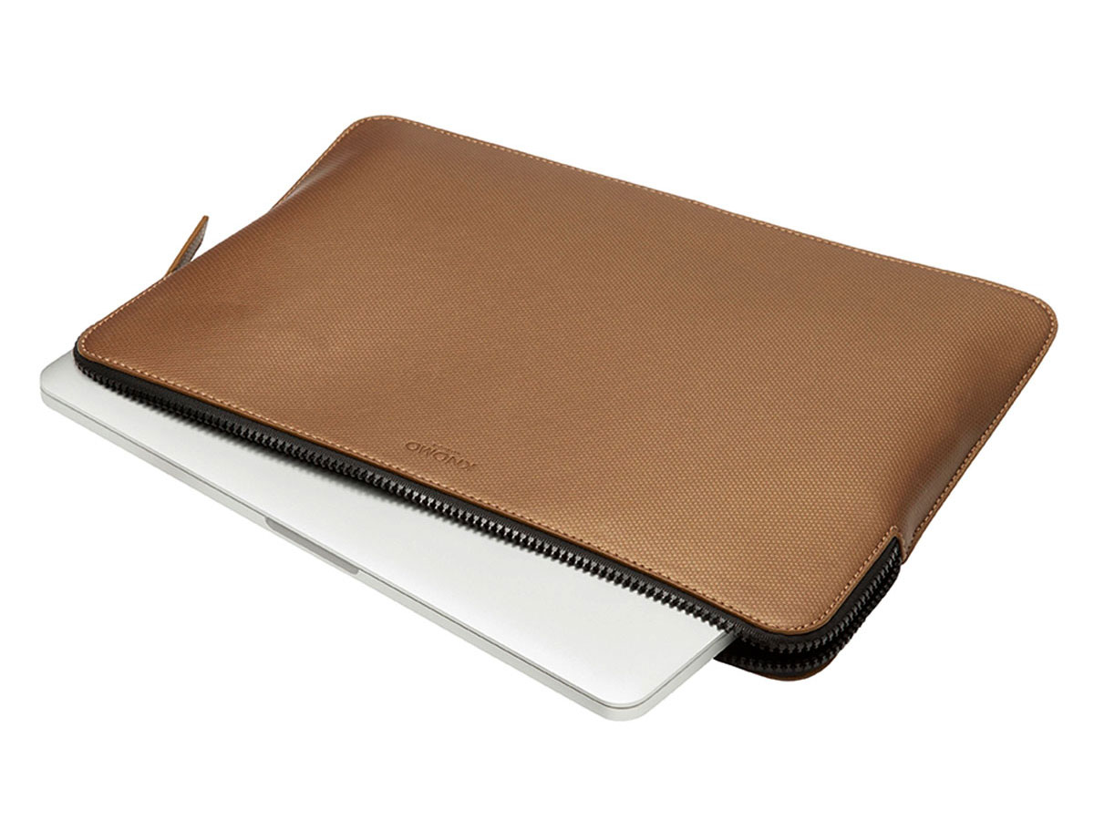 Knomo Embossed Sleeve Bronze MacBook Pro 15" Hoes