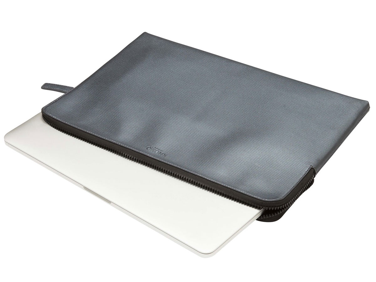 Knomo Embossed Sleeve Silver - MacBook Pro/Air 13