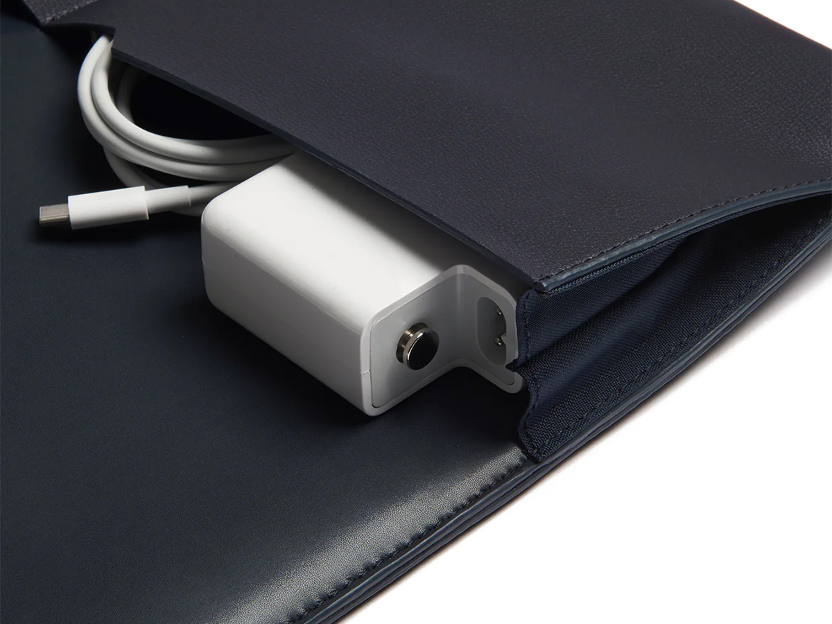 Mujjo Envoy Laptop Sleeve Blauw - MacBook 13