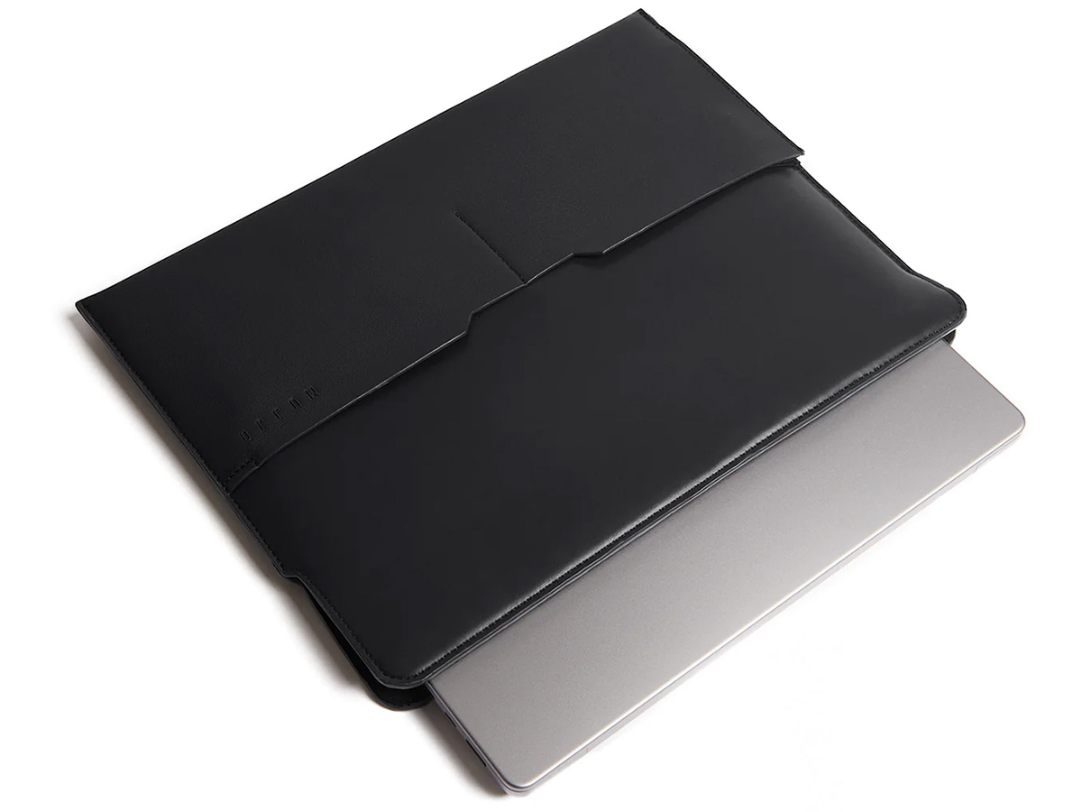 Mujjo Envoy Laptop Sleeve Zwart - MacBook 13