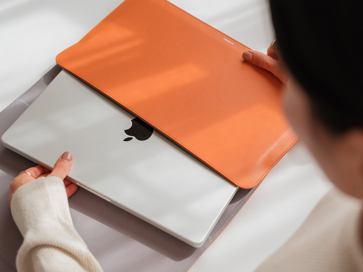 Orbitkey Hybrid Laptop Sleeve 16 inch Hoes met Deskmat - Terracotta