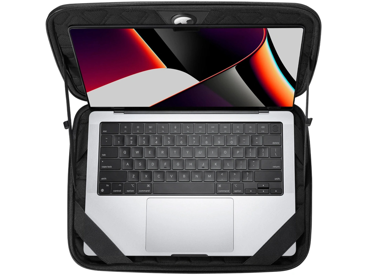 Spigen Rugged Armor Pouch Pro Case - MacBook 13