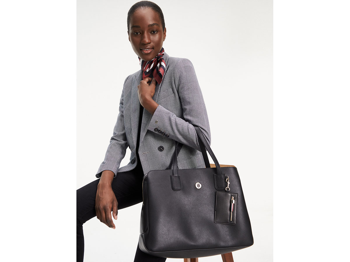 Tommy Hilfiger Charming Work Bag + Laptopsleeve (Zwart)