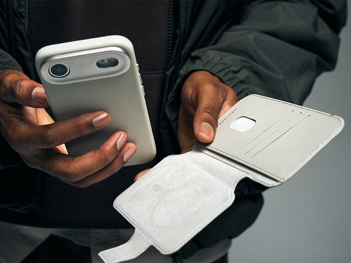 Decoded Leather Detachable Wallet Case Bruin - iPhone 17 Air hoesje