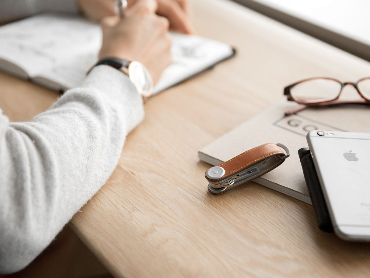 Orbitkey Key Organiser Leather - Navy met Tan Stiksel