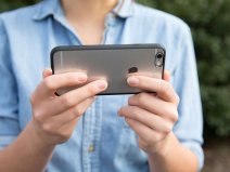 Griffin Reveal iPhone 6/6s hoesje - Dun maar sterk!