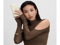 iDeal of Sweden Cora Wallet Beige Croco - iPhone 13 Pro hoesje