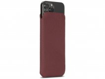 Sena Ultraslim Sleeve Rood Leer - iPhone 13 Pro Max hoesje