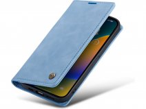 CaseMania Vintage Slim Bookcase Lichtblauw - iPhone 14 Pro hoesje