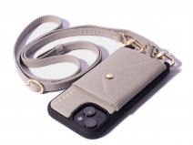 Pebbel Crossbody Case met Leren Koord - iPhone 15 Plus Hoesje Leer Greige