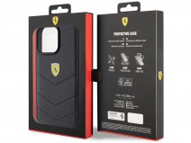 Ferrari Quilted Leather Case Zwart - iPhone 15 Pro Hoesje