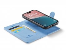 CaseMania 2in1 Magnetic Bookcase Lichtblauw - iPhone 16 Plus Hoesje