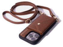 Pebbel Crossbody Case met Leren Koord - iPhone 16 Pro Max Hoesje Leer Cognac