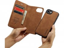 CaseMania 2in1 Magnetic Bookcase Cognac - iPhone 16e Hoesje
