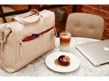 Knomo Audley Tote Beige Leer - 14 inch Dames Laptoptas