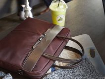 Knomo Hanover Slim Laptoptas tot 14 inch (Chestnut)